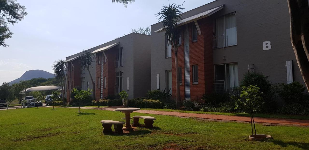 Villa Paradiso Hartbeespoort Luaran gambar