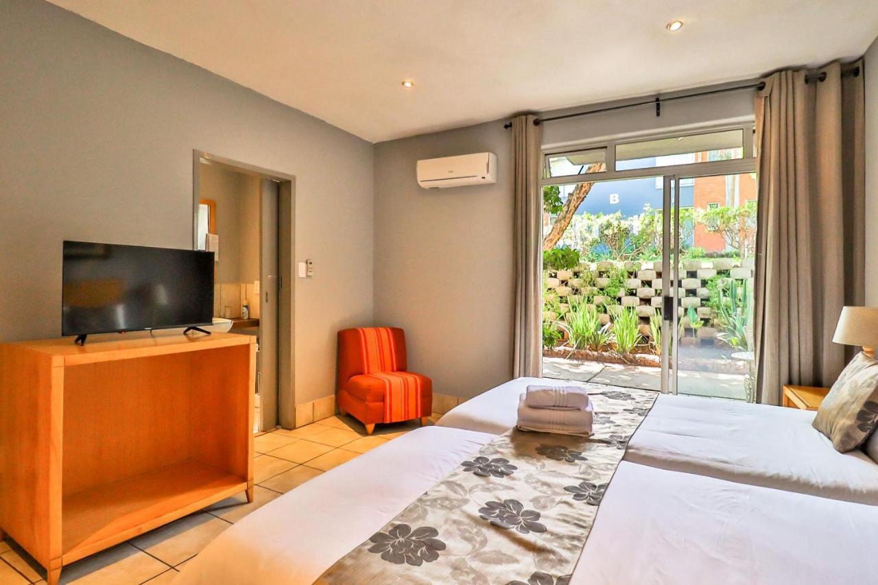 Villa Paradiso Hartbeespoort Luaran gambar